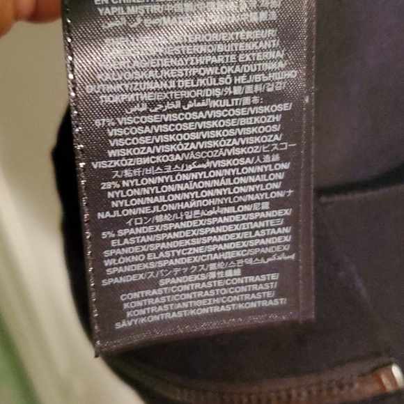 Guess dress 👗 - Picture 8 of 8